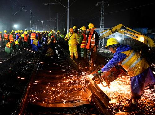 夜战北京在线观看,在线观看揭秘紧张刺激的都市对决 第3张 夜战北京在线观看,在线观看揭秘紧张刺激的都市对决 第3张